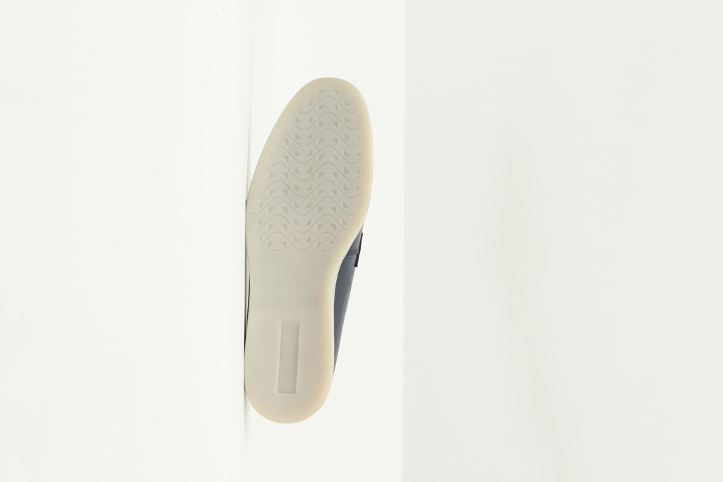 Bueno Men's Leather Casual Shoe