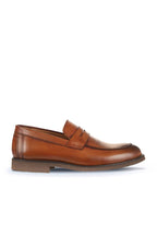Bueno 's  in tan leather