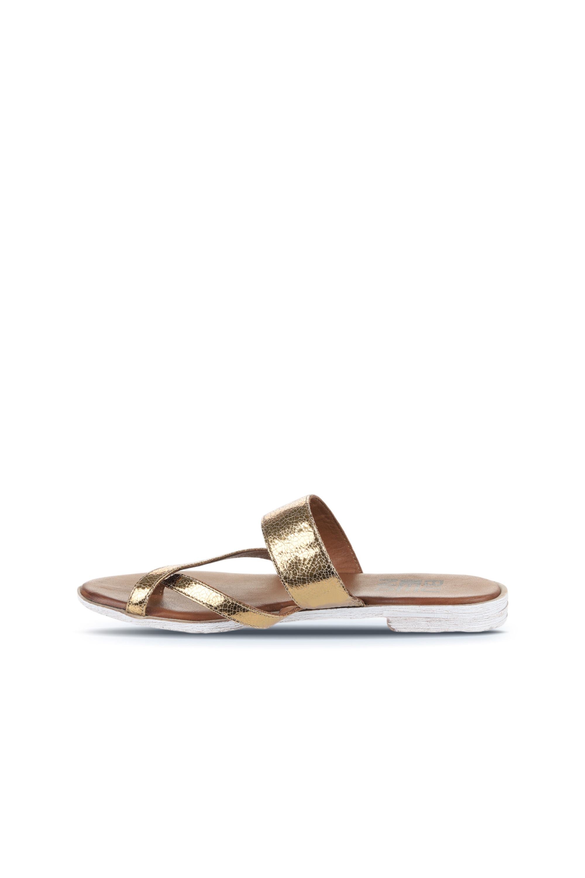 Bueno Women's Leather Flip-Flop Slipper