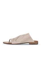 Bueno Women's Leather Flip-Flop Slipper