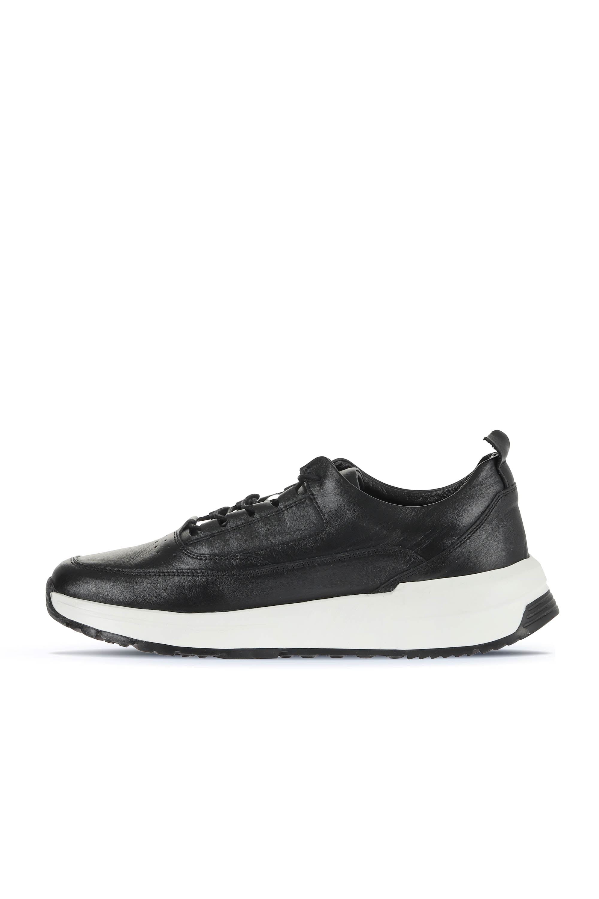Bueno Men's Leather Sneaker