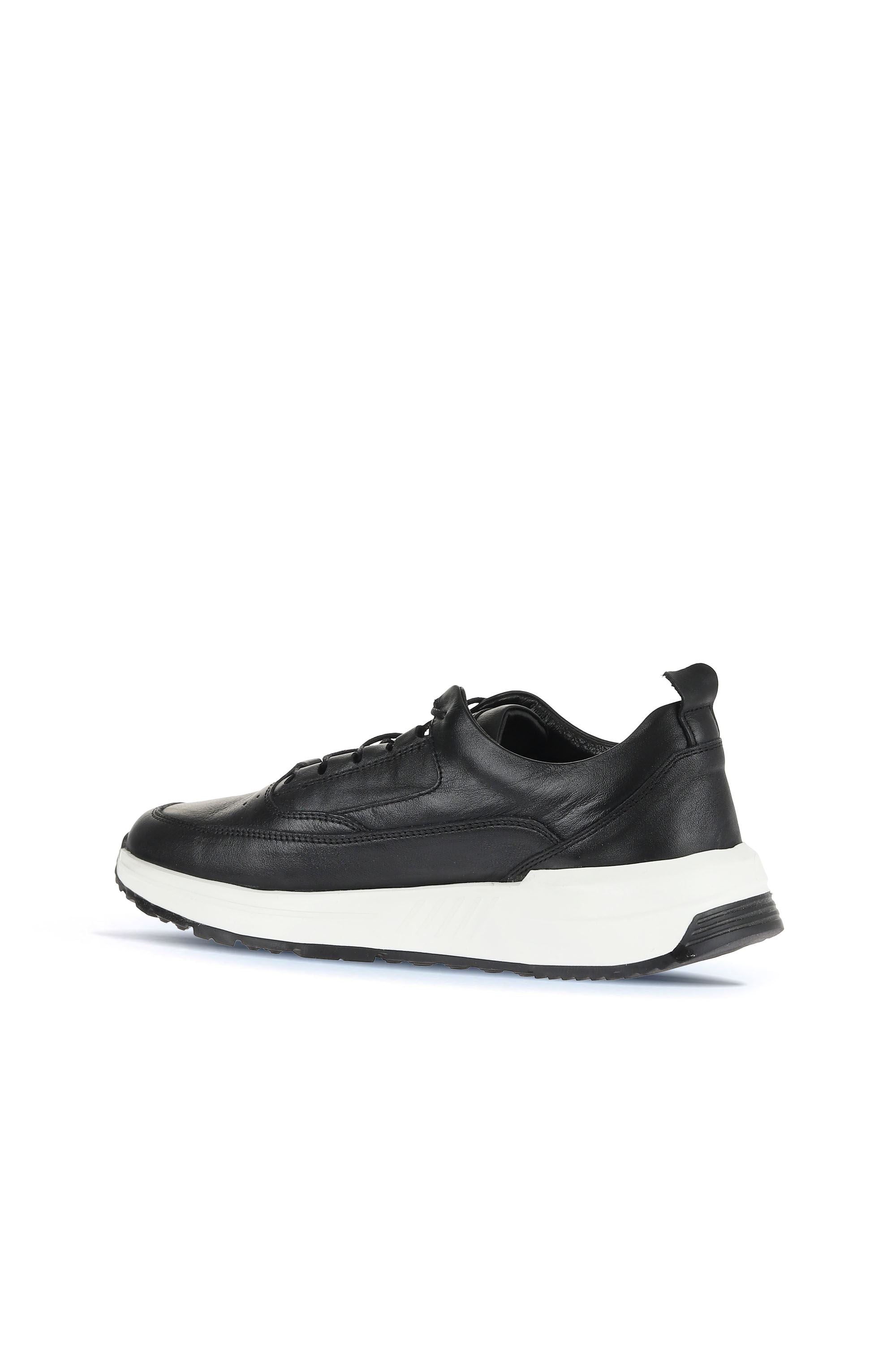 Bueno Men's Leather Sneaker
