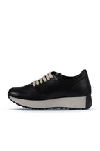 Bueno Women's Leather Sneaker