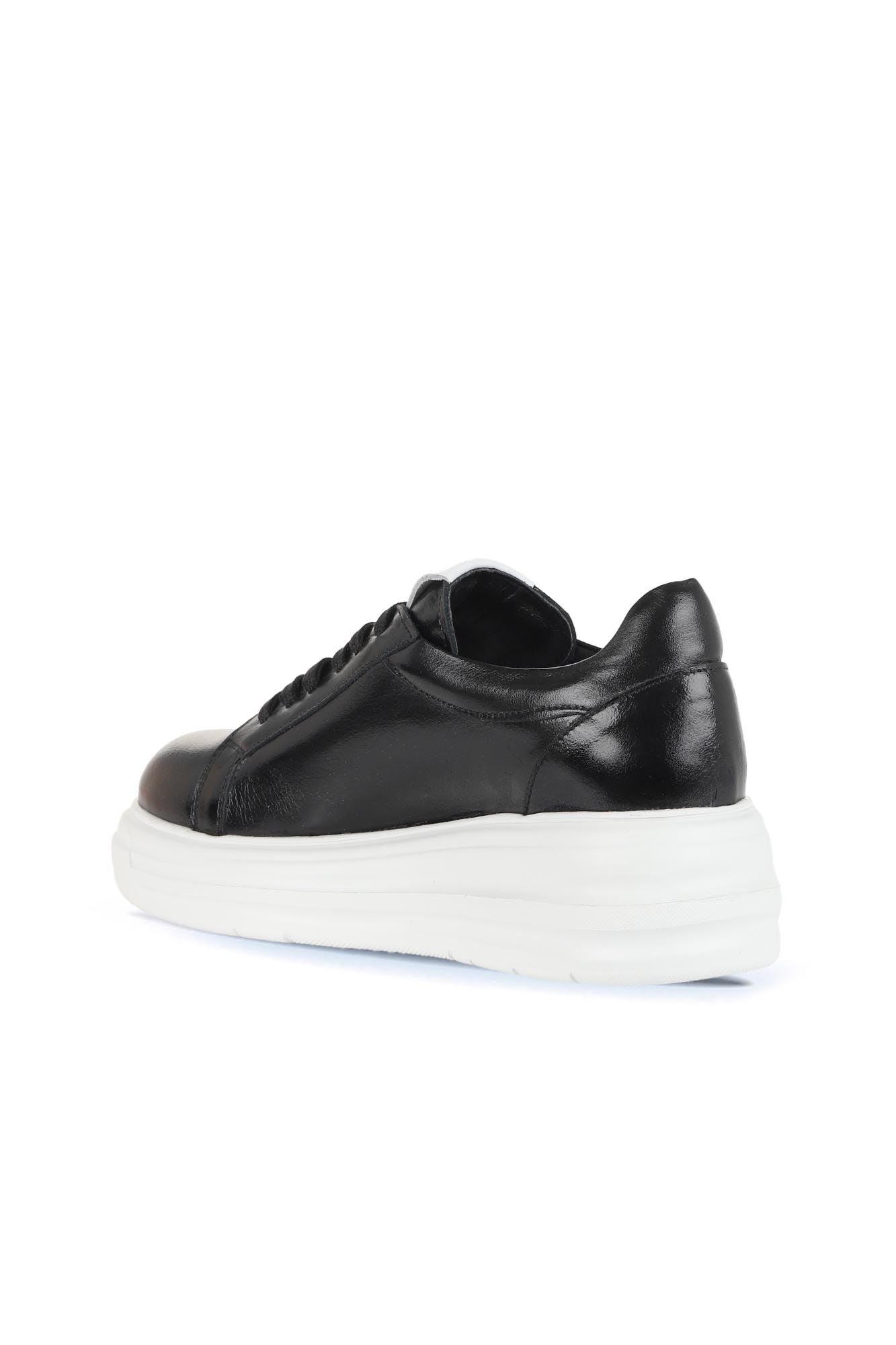 Bueno Women's Leather Sneaker