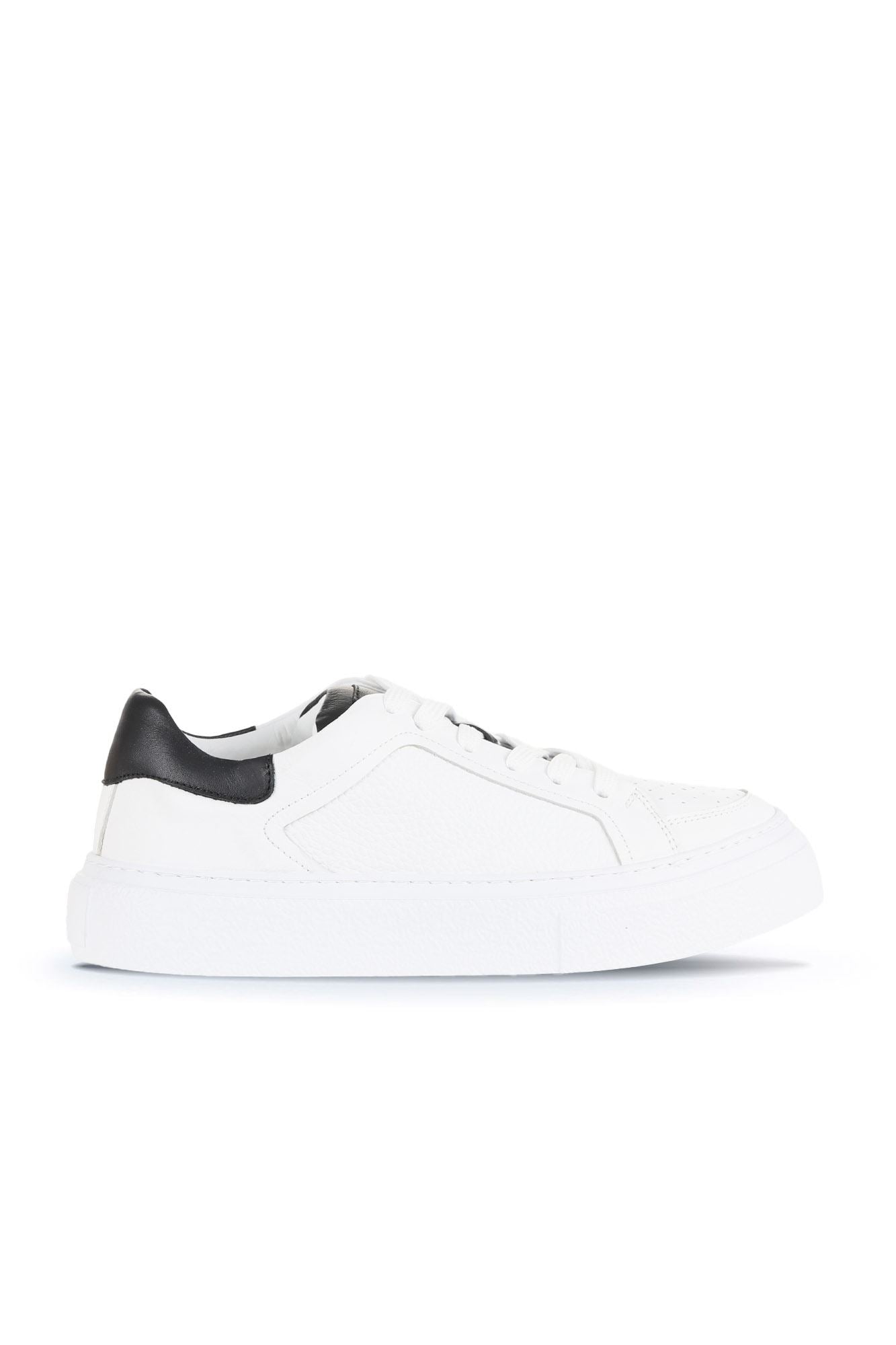 Bueno Women's Leather Sneaker