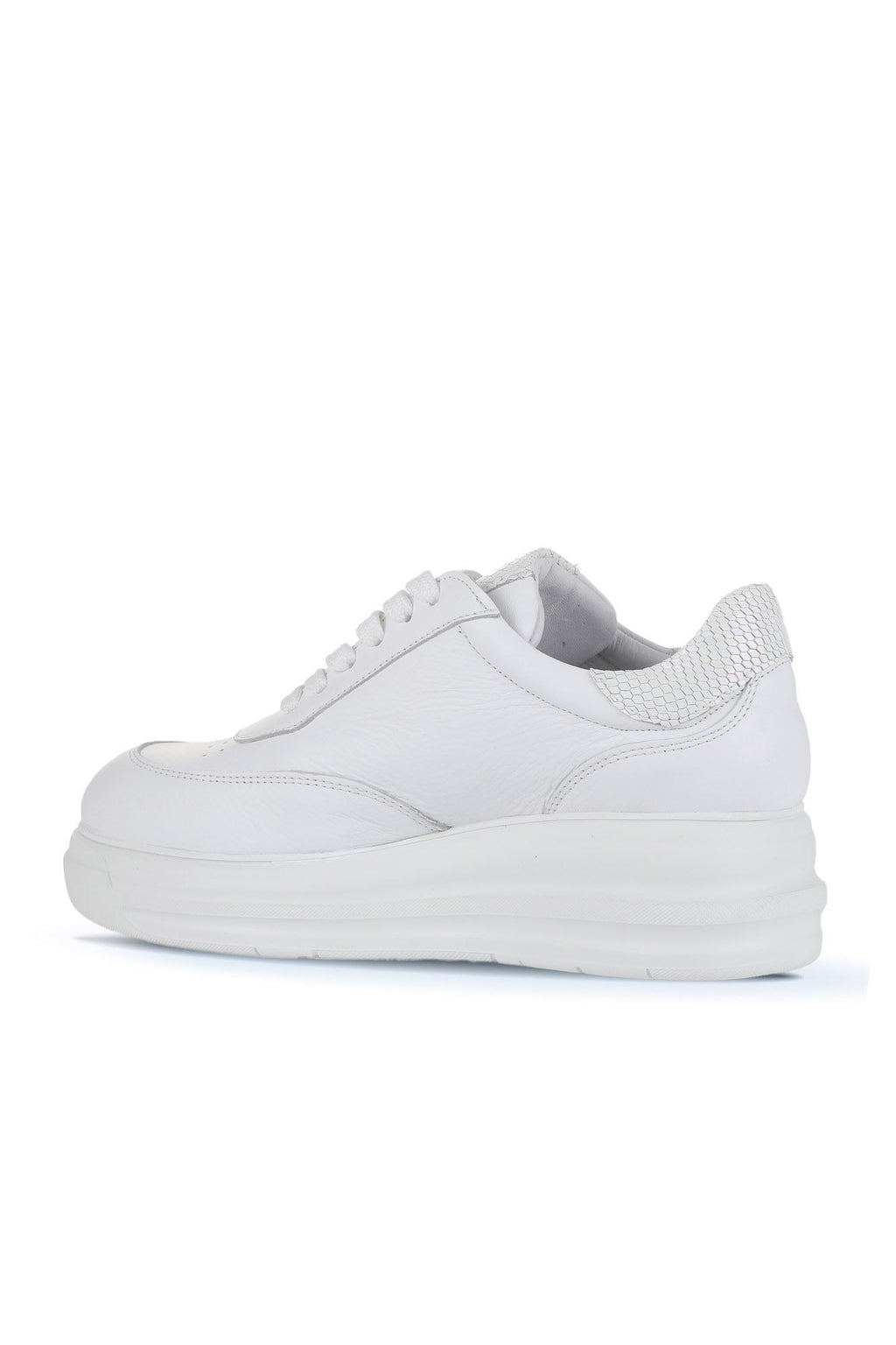 Bueno Women's Leather Sneaker