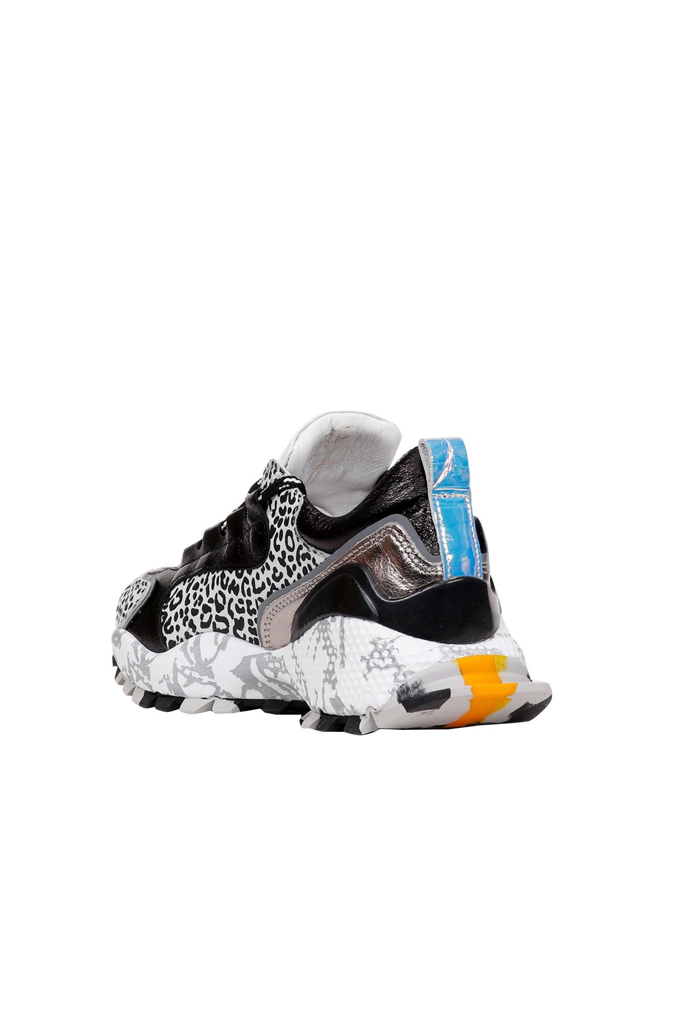 Bueno Women's Leather Sneaker