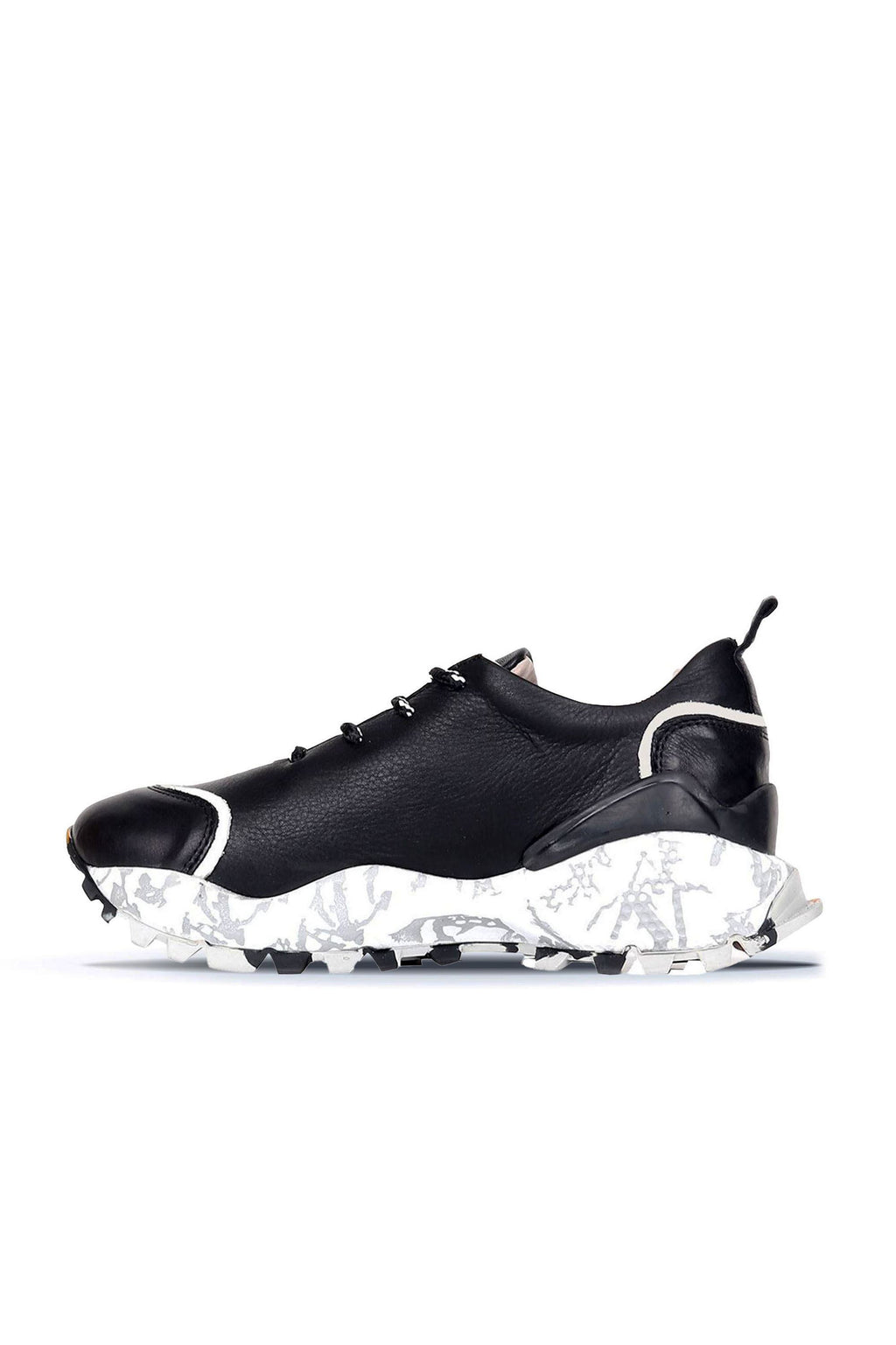 Bueno Women's Leather Sneaker