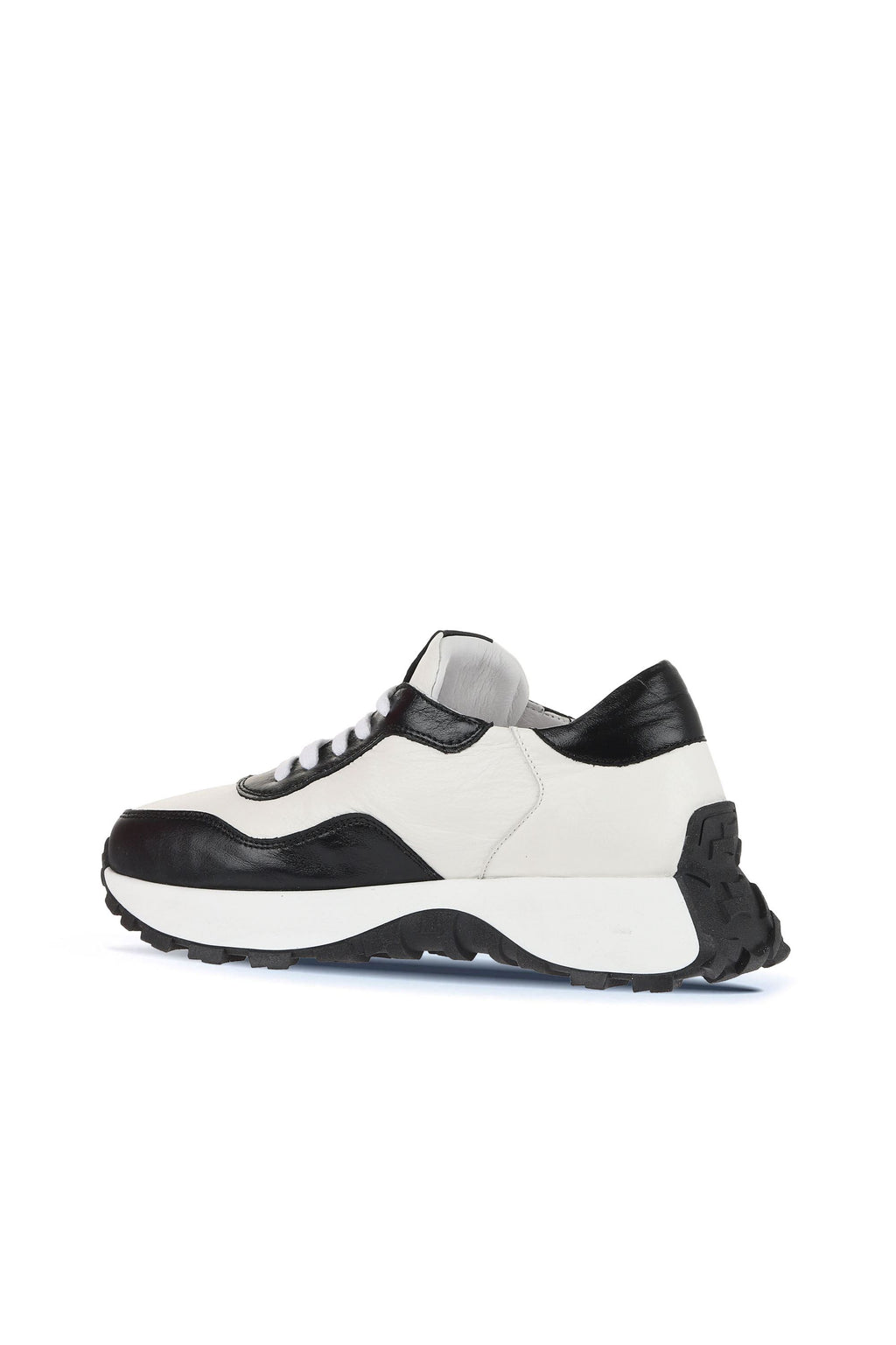 Bueno Women's Leather Sneaker