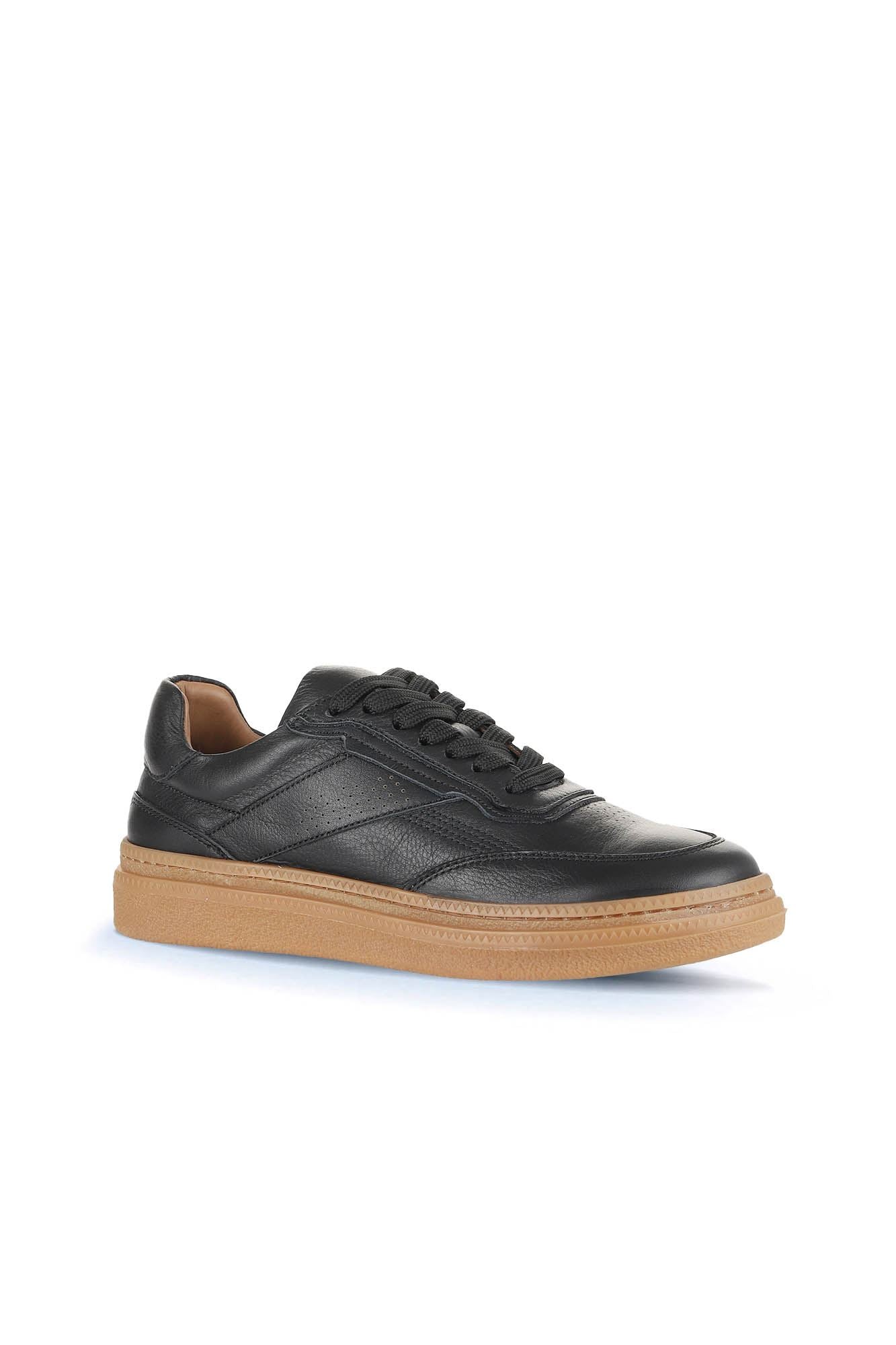 Bueno Women's Leather Sneaker