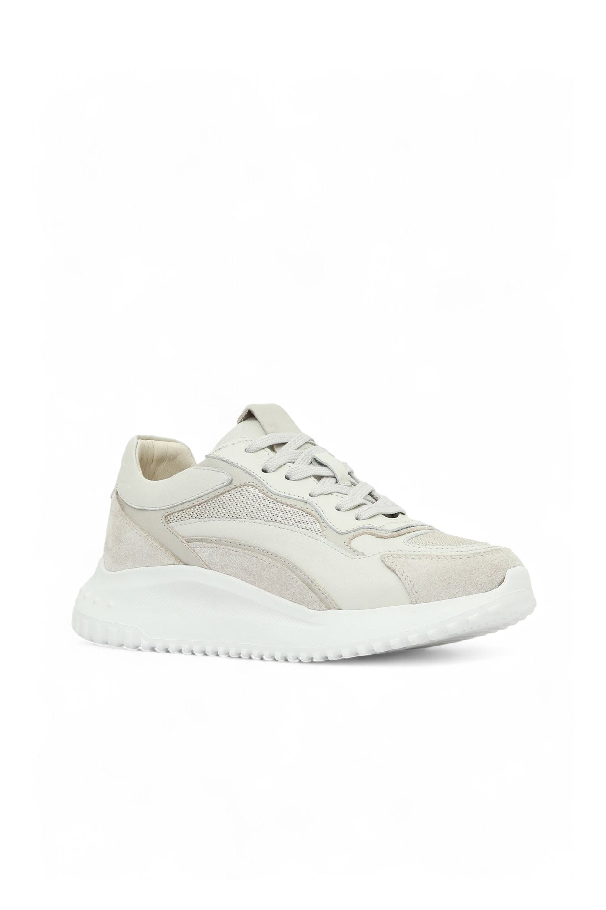 Bueno Women's Leather Sneaker