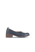 Bueno 's  in darkstone leather