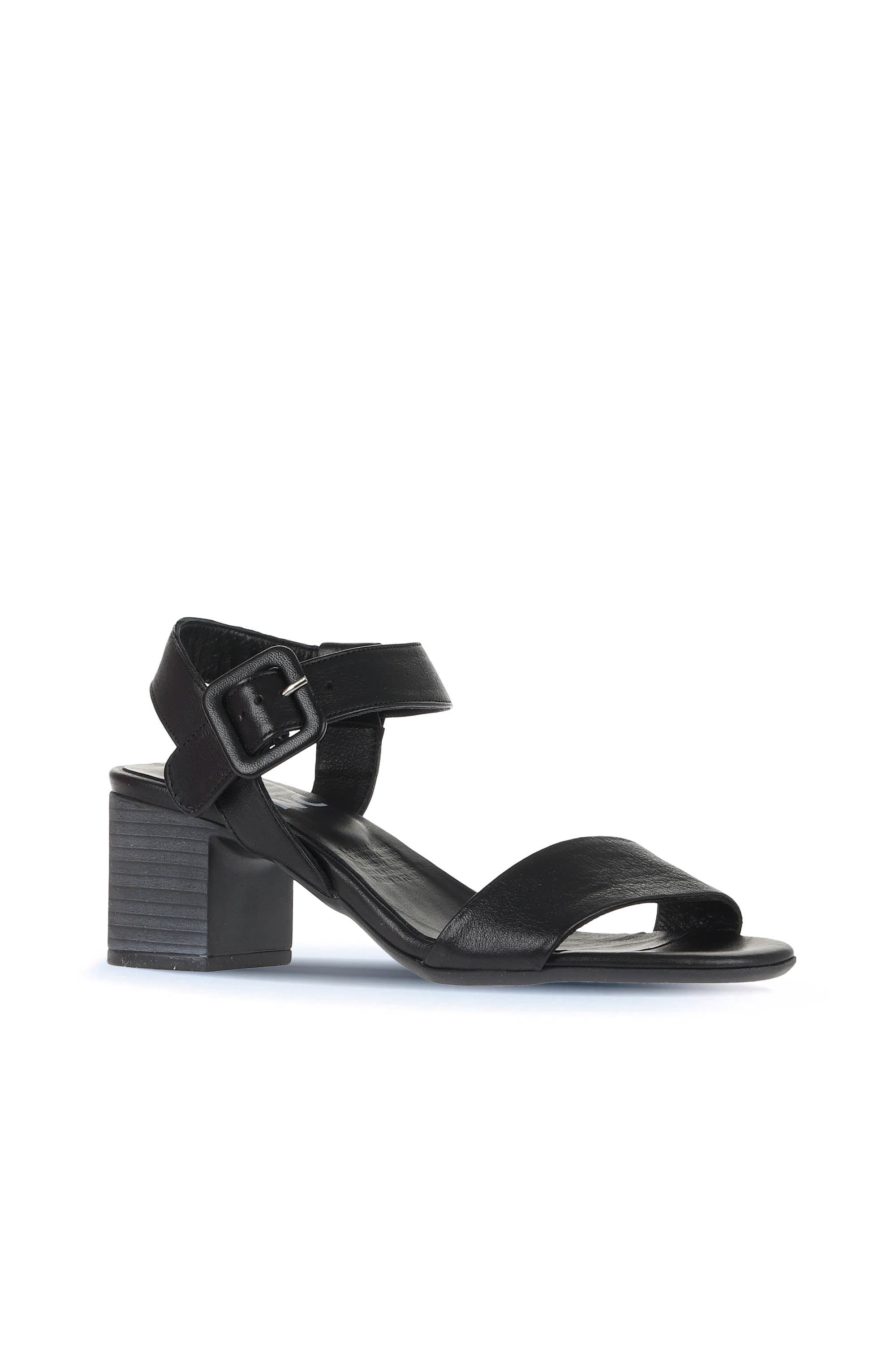 Bueno Women's Leather Heeled Sandal