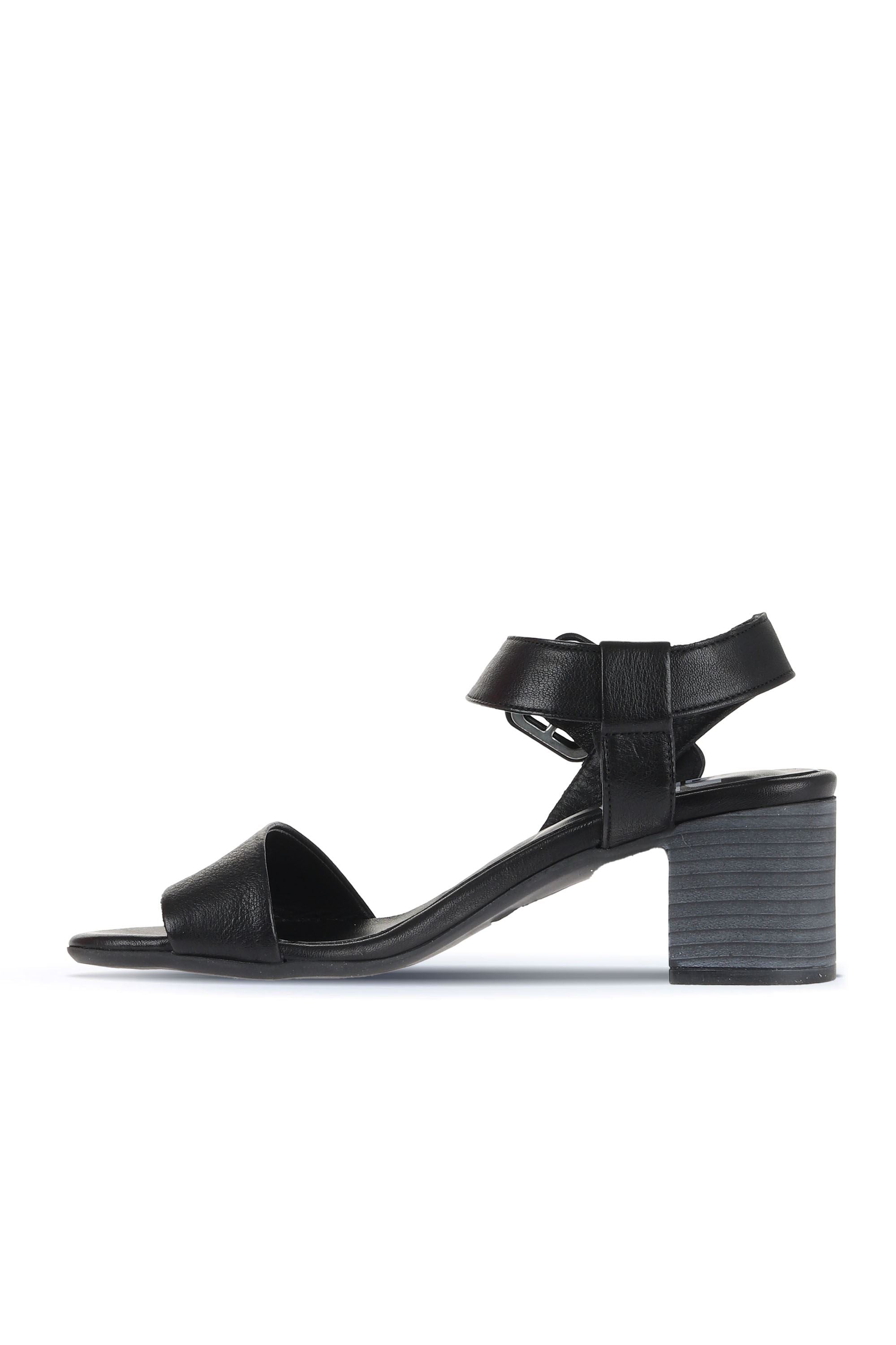 Bueno Women's Leather Heeled Sandal