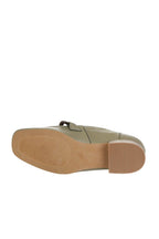 Bueno Women's Leather Low-Heel Shoe