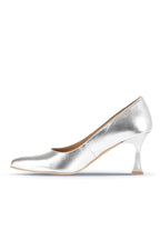 Bueno Women's Leather Heeled Shoe