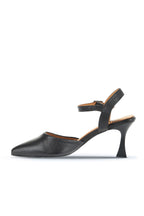 Bueno Women's Leather Heeled Shoe