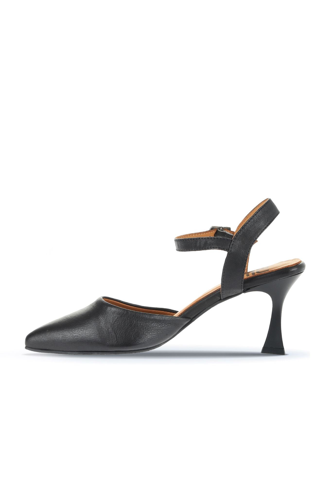 Bueno Women's Leather Heeled Shoe