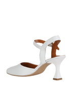 Bueno Women's Leather Heeled Shoe