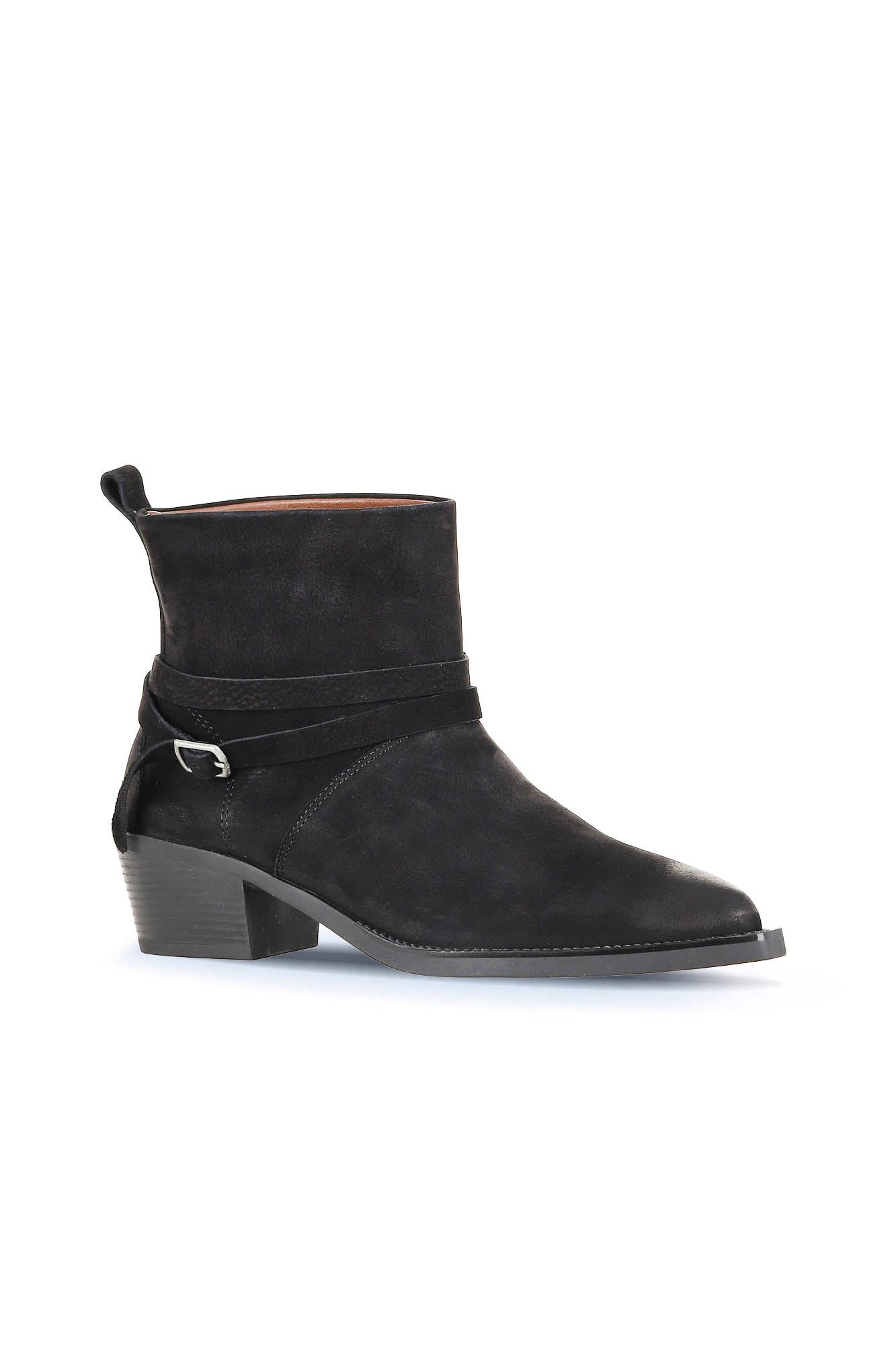 Bueno Women's Leather Heeled Boot