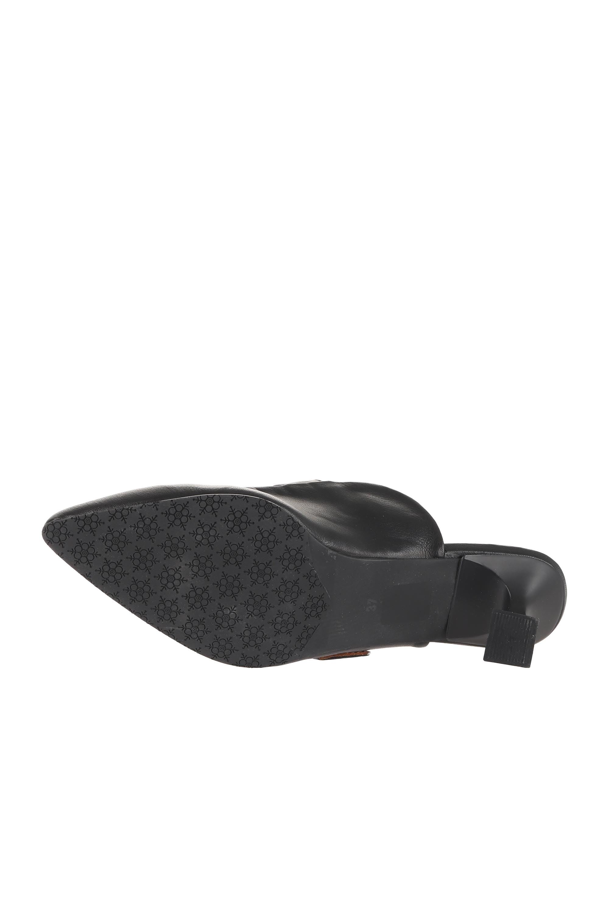 Bueno Women's Leather Heeled Slipper