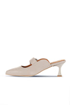 Bueno Women's Leather Heeled Slipper