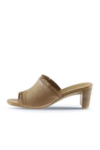 Bueno Women's Leather Heeled Slipper