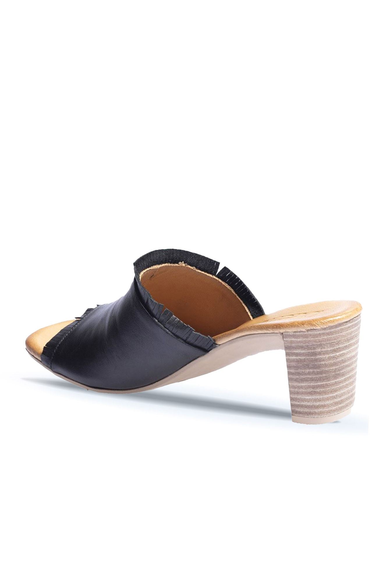 Bueno Women's Leather Heeled Slipper