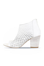 Bueno Women's Leather Heeled Sandal