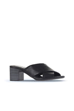 Bueno Women's Leather Heeled Slipper