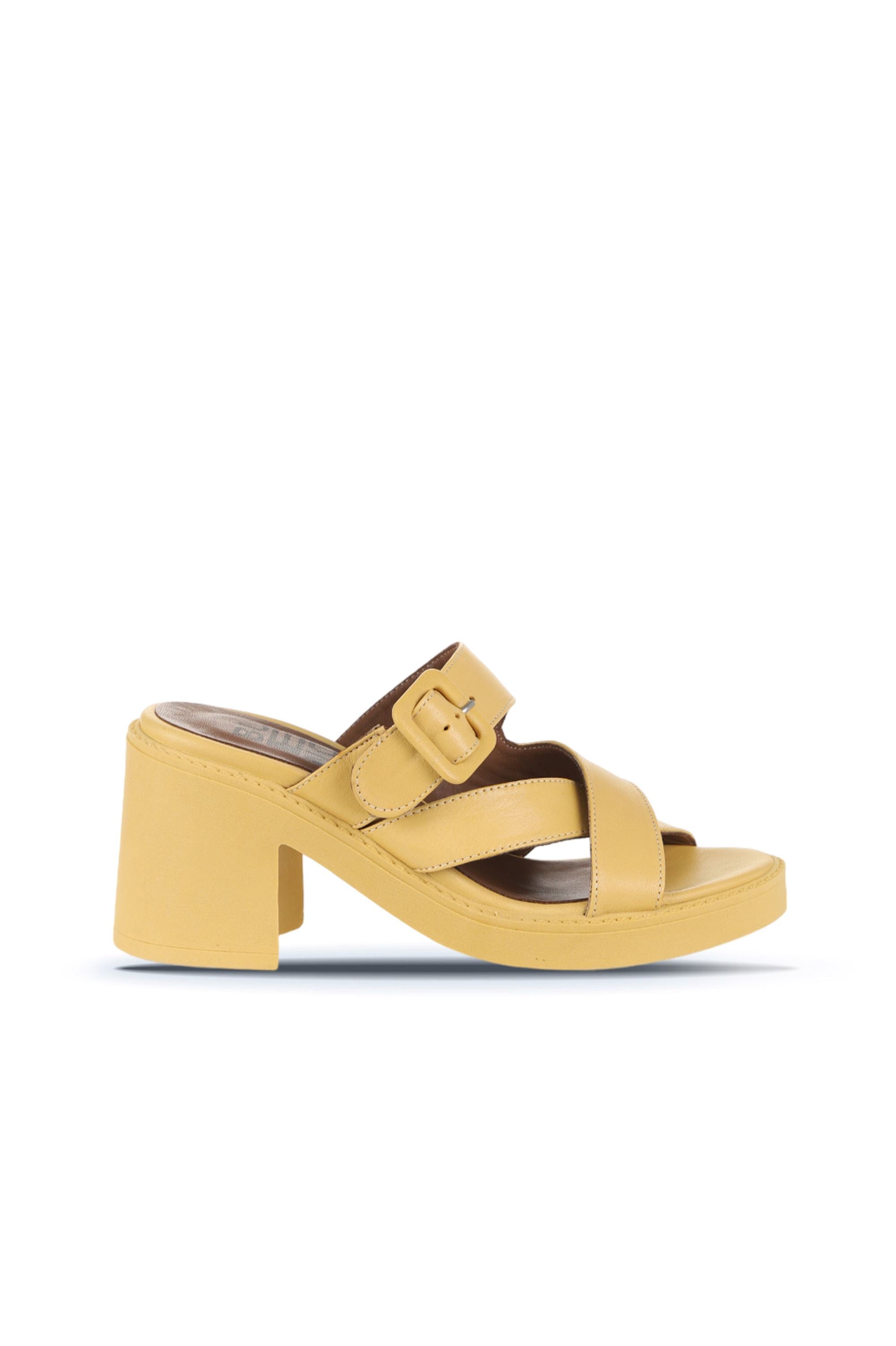 Bueno Women's Leather Heeled Slipper