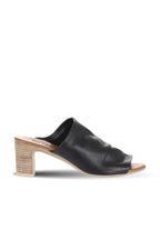 Bueno Women's Leather Heeled Slipper